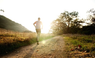La marche et le footing se prêtent très bien aux objets connectés.